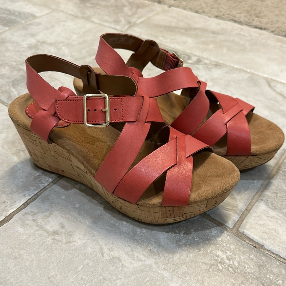 Clark’s Artisan Women’s Wedges